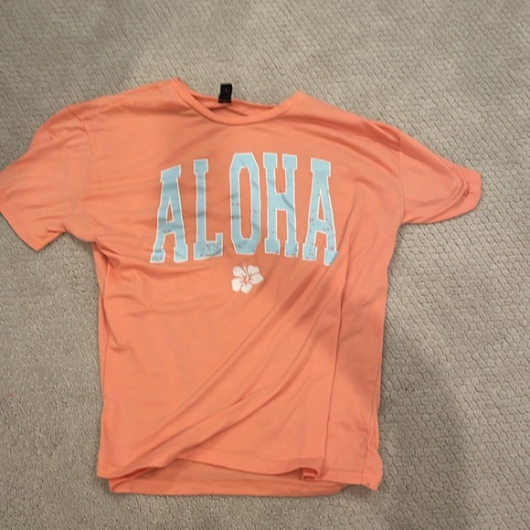 SHEIN t-shirt duo - Picture 2 of 3